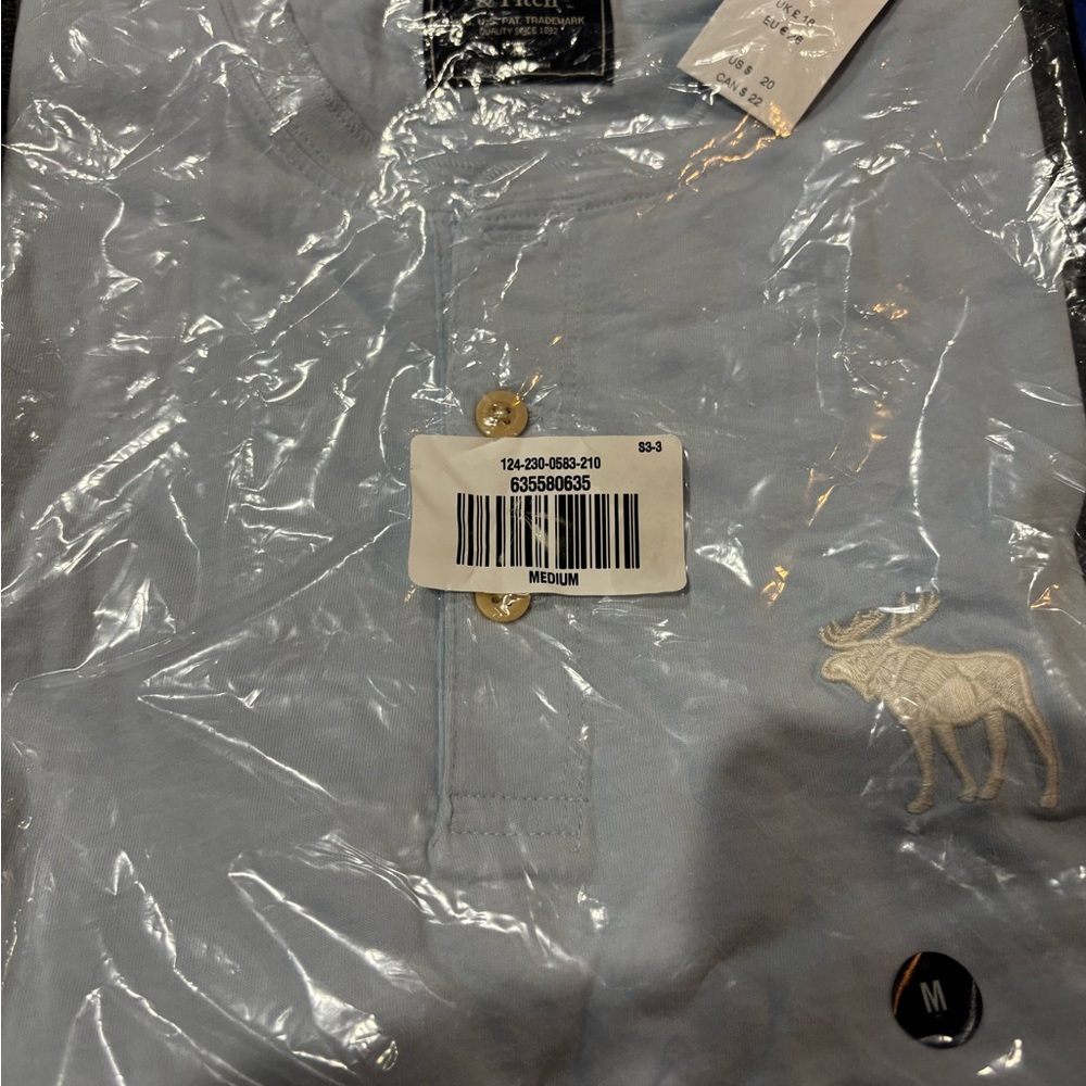 Abercrombie & Fitch Tee light blue  with white Large Moose logo Henley vintage